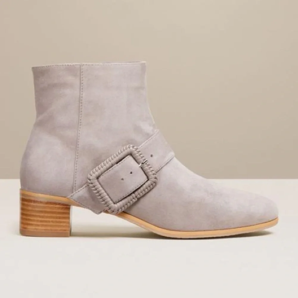 NEW JACK ROGERS Izzy Suede Bootie Gray 7.5